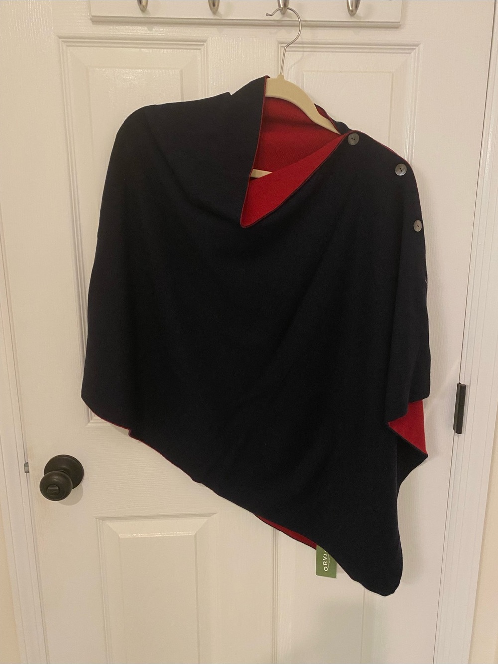 NWTs Orvis Reversible Navy / Red Double Face Button Wrap Poncho 100% Wool